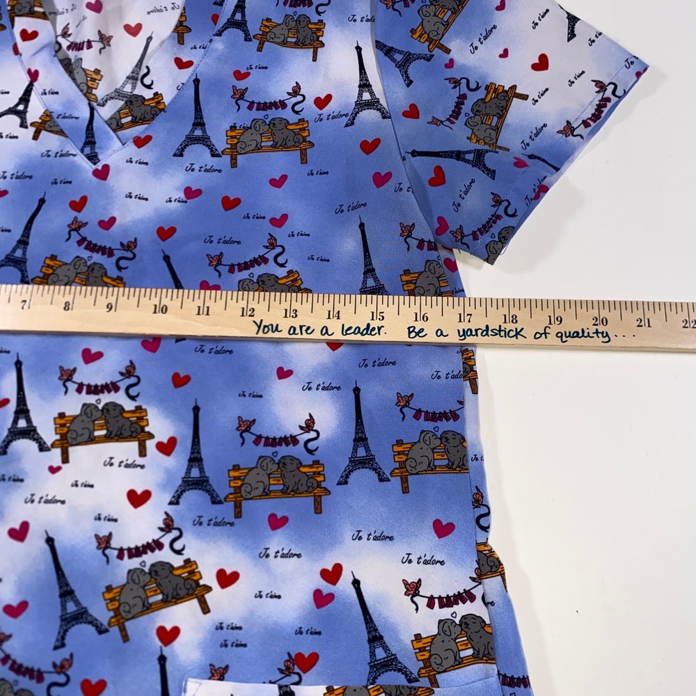 Blue‎ Paris Eiffel Tower Dog Print V-Neck Scrub Top Women Small Je T'adore - Picture 4 of 7
